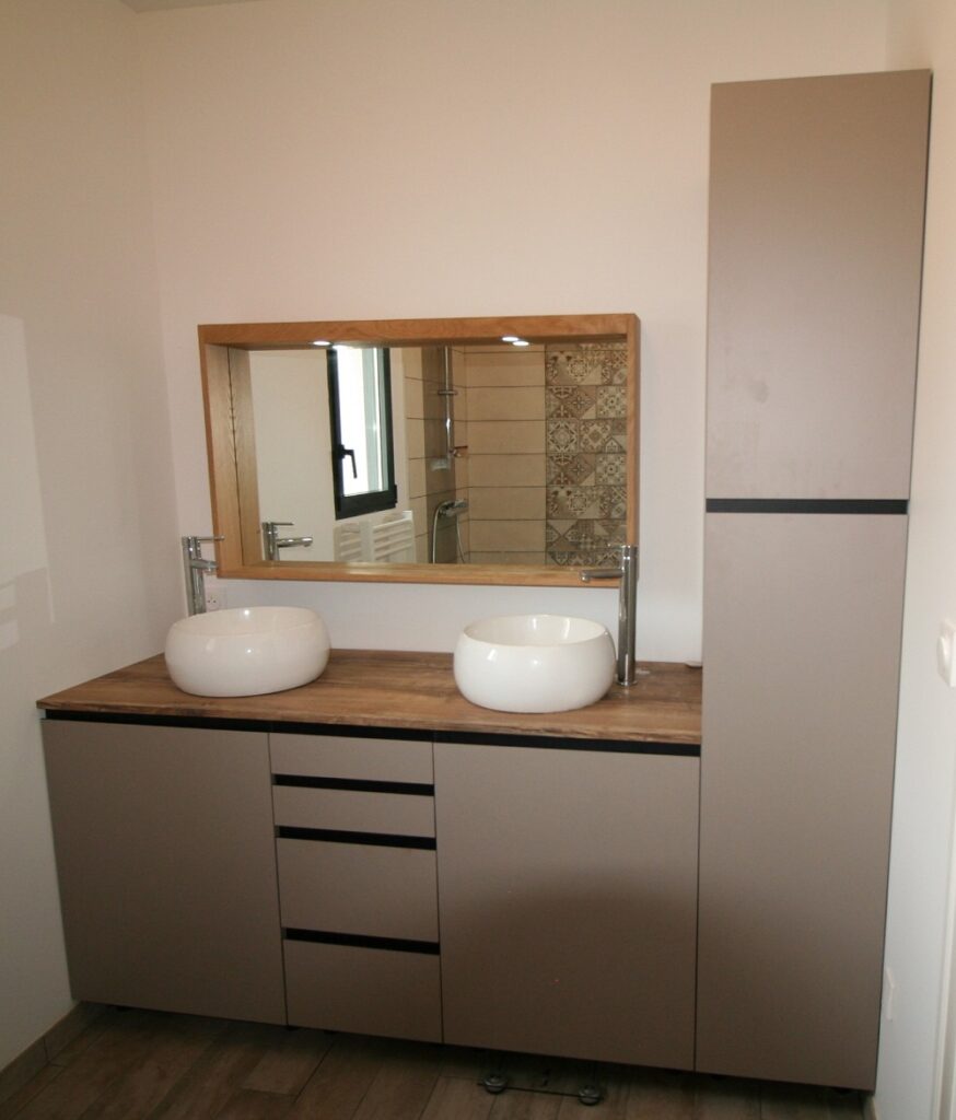 Pose de meuble double vasque Sagne dans le Bassin d'Arcachon Pose de meuble double vasque Sagne dans le Bassin d'Arcachon